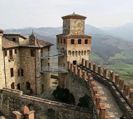 Tatil Evi Refurbished 3 Bedroom In Emilia