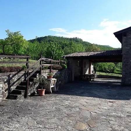 Tatil Evi Refurbished 3 Bedroom In Emilia *