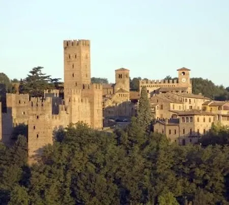 Tatil Evi Refurbished 3 Bedroom In Emilia *