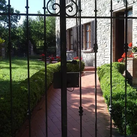 Tatil Evi Refurbished 3 Bedroom In Emilia *