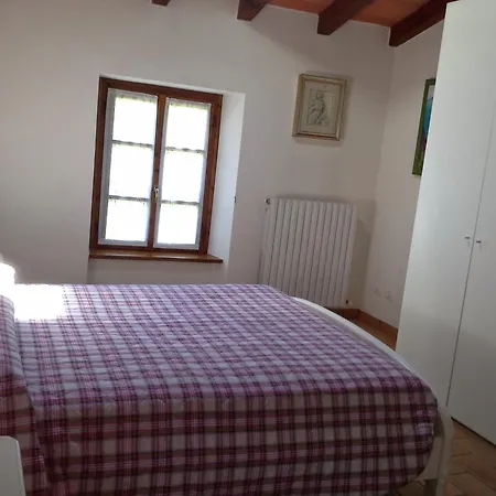 Refurbished 3 Bedroom Farmhouse In Emilia *