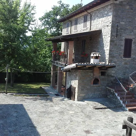 Refurbished 3 Bedroom Farmhouse In Emilia *