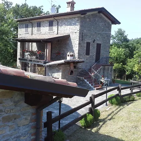 Refurbished 3 Bedroom Farmhouse In Emilia