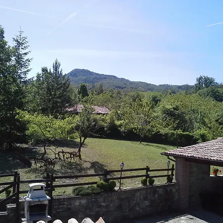 Refurbished 3 Bedroom Farmhouse In Emilia Holiday home