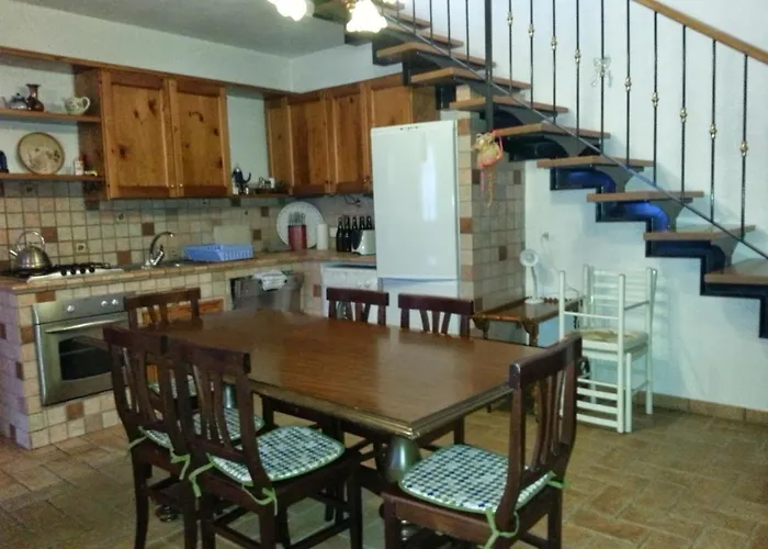 Vakantiehuis Refurbished 3 Bedroom In Emilia *