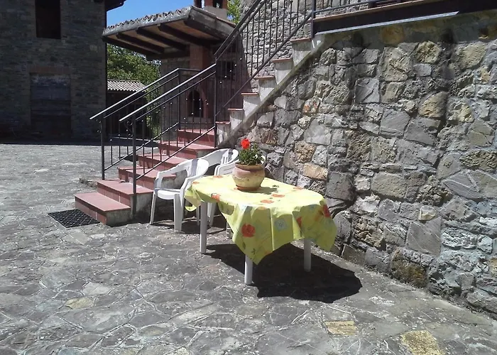 Refurbished 3 Bedroom In Emilia *