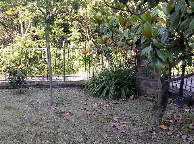 Refurbished 3 Bedroom In Emilia Vakantiehuis