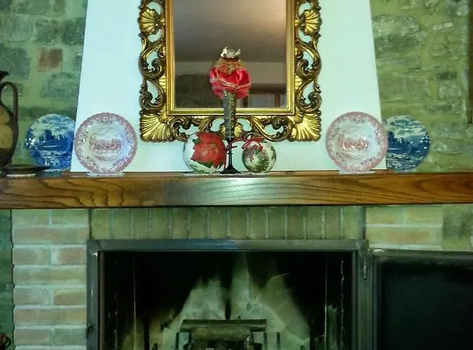 Refurbished 3 Bedroom In Emilia Vakantiehuis *