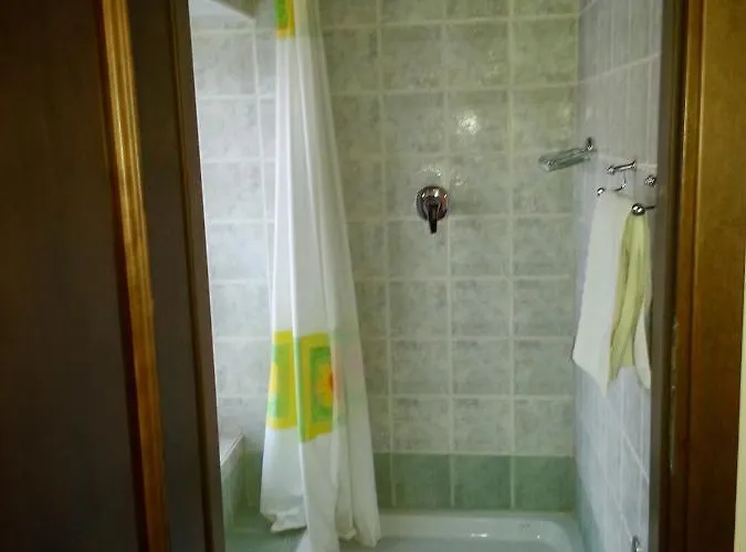 Refurbished 3 Bedroom In Emilia * Piacenza