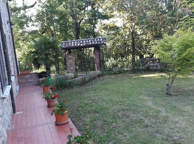 Refurbished 3 Bedroom In Emilia * Piacenza