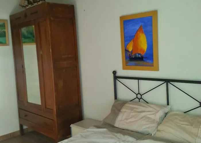 Refurbished 3 Bedroom In Emilia Vakantiehuis