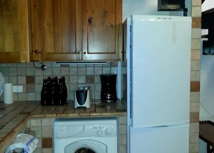 Vakantiehuis Refurbished 3 Bedroom In Emilia *