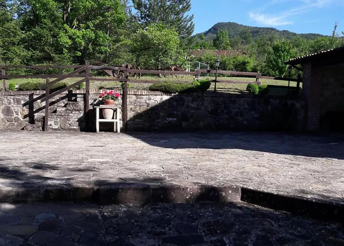 Refurbished 3 Bedroom In Emilia *